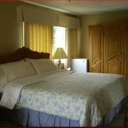 Bluecrest Bed And Breakfast Niagara-Fälle Exterior foto